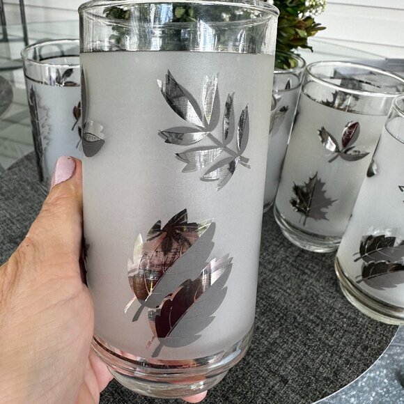 Vintage Silver Leaf Foliage Highball 16oz. Tall Drinking Glass Libbey Glass Set - Picture 3 of 5